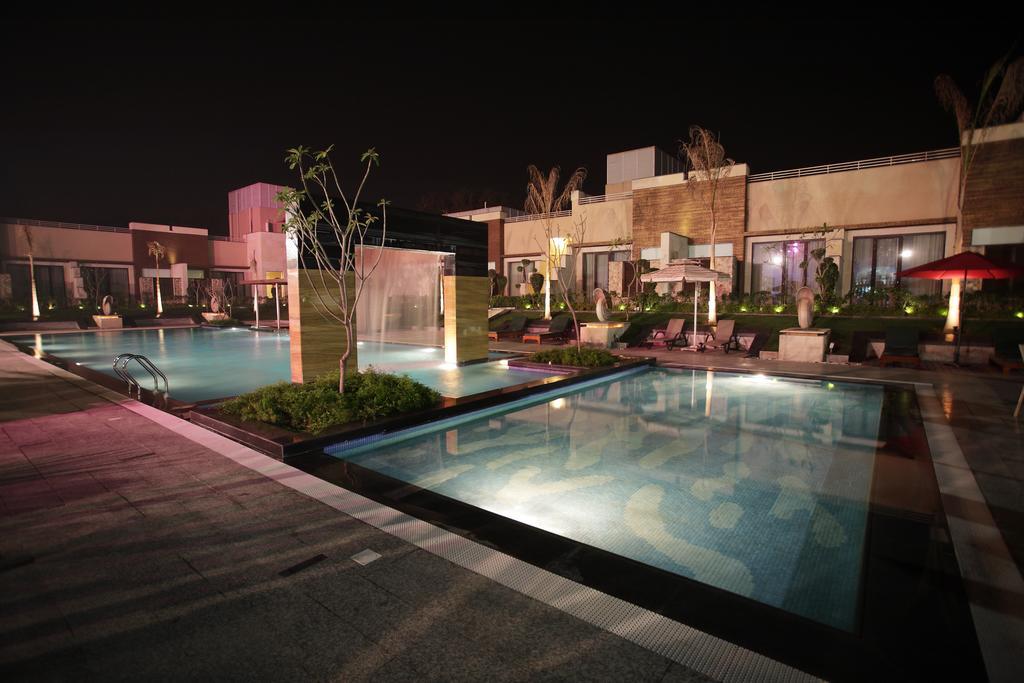 Oodles Hotel New Delhi Buitenkant foto