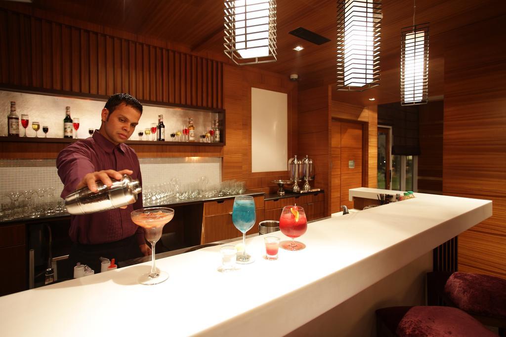 Oodles Hotel New Delhi Buitenkant foto