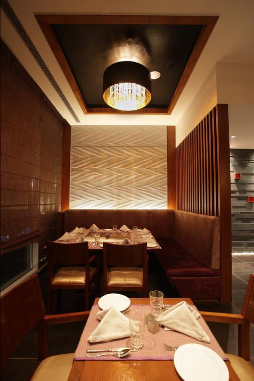 Oodles Hotel New Delhi Buitenkant foto